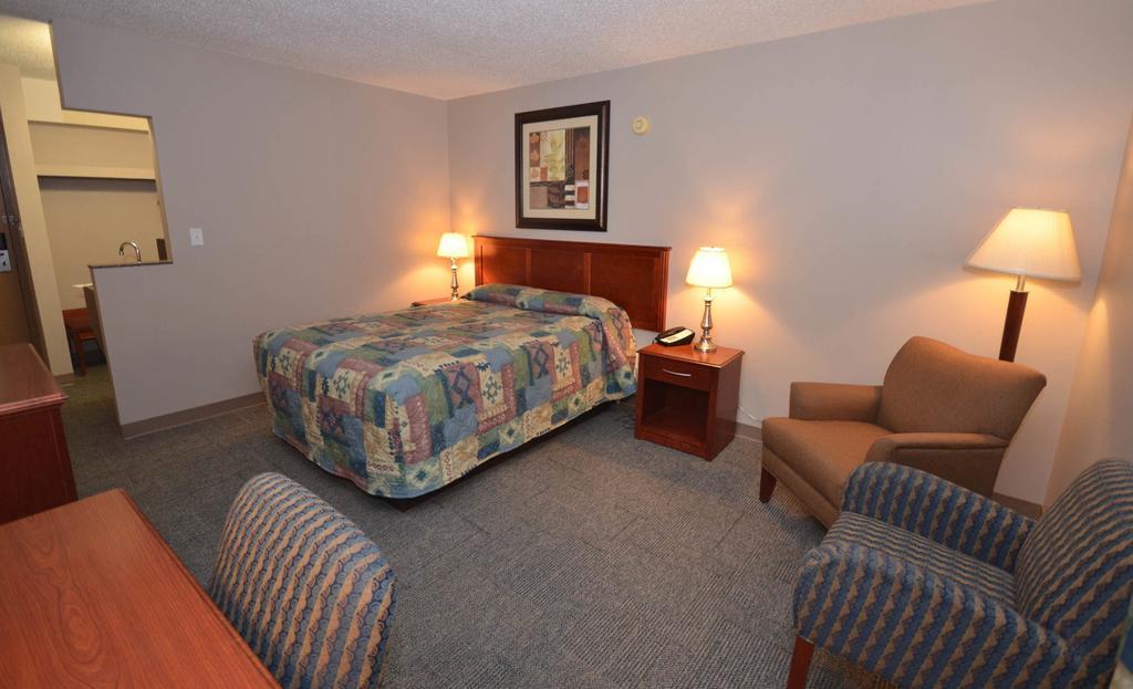 Travelodge Hanna Canada Grey エクステリア 写真