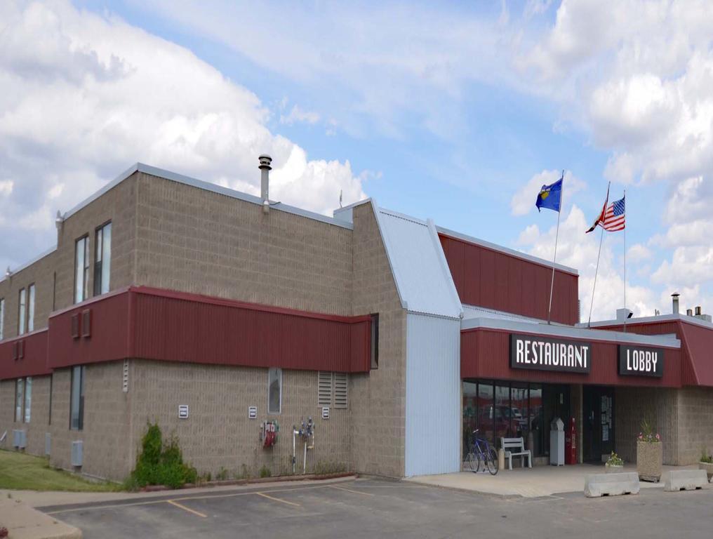 Travelodge Hanna Canada Grey エクステリア 写真